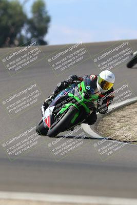 media/Sep-21-2025-TrackDaz (Sun) [[277c75b276]]/B Group/1220pm (Turn 2)/